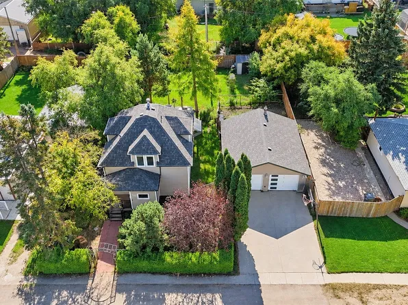 127 1st Avenue, Osler, SK S0K 3A0