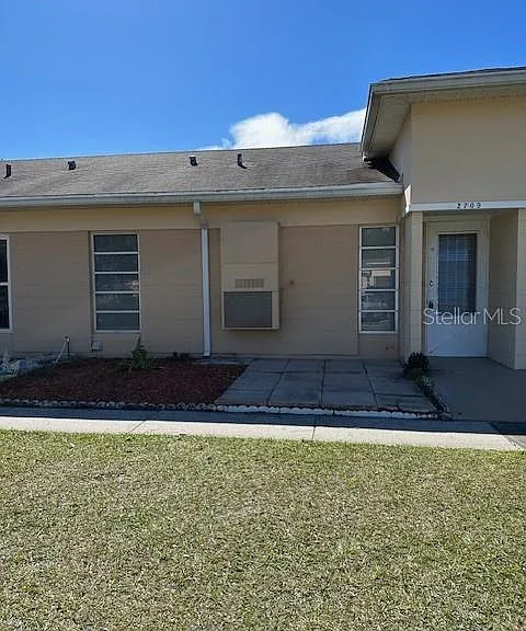 2709 Club Cir — Photo 2