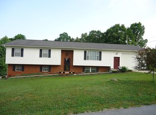 55 Cranebrook Rd, Corbin, KY 40701