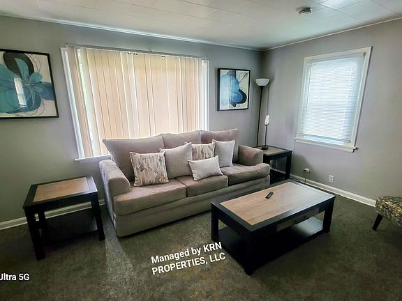 2nd image of 125 Ashwood Ave #A