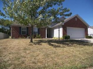 214 Brixton Woods Dr W, Pittsboro, IN