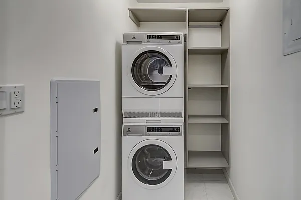 Rented by Corcoran | media 25