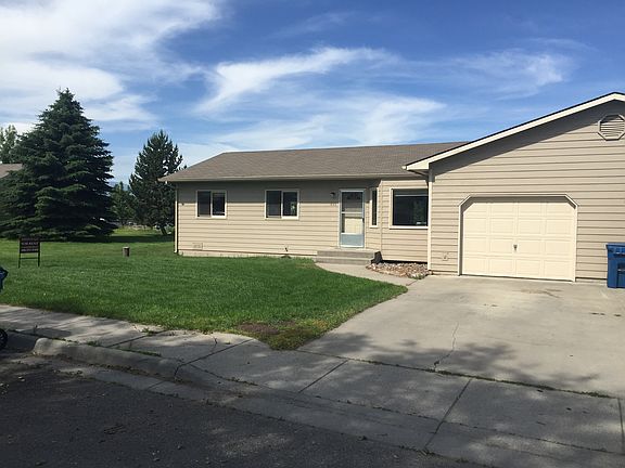 2nd image of 675 River Ct
