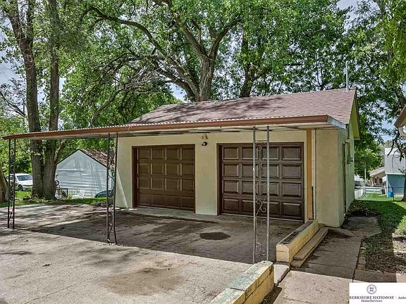 2nd image of 5648 S 49th Ave