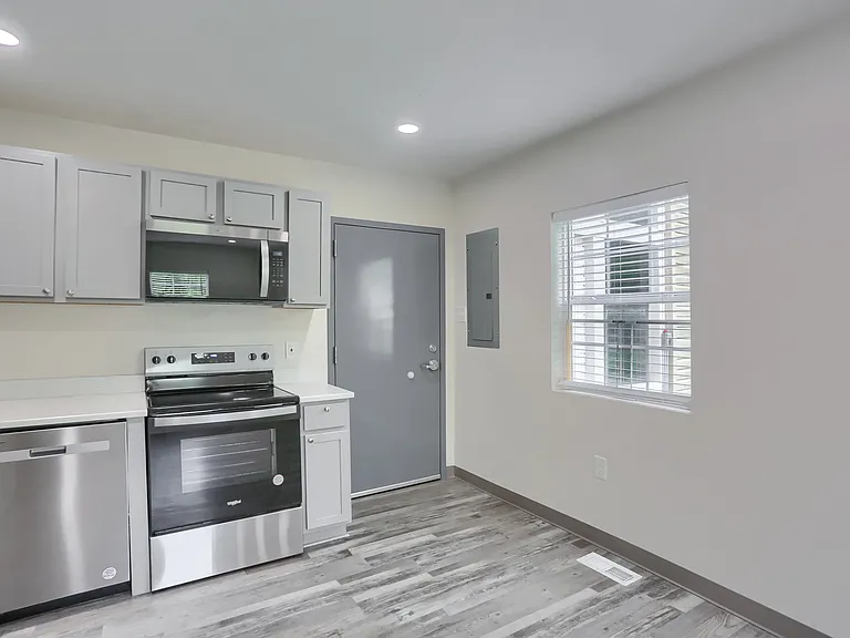 201 Kathleen Dr #2 — Photo 12