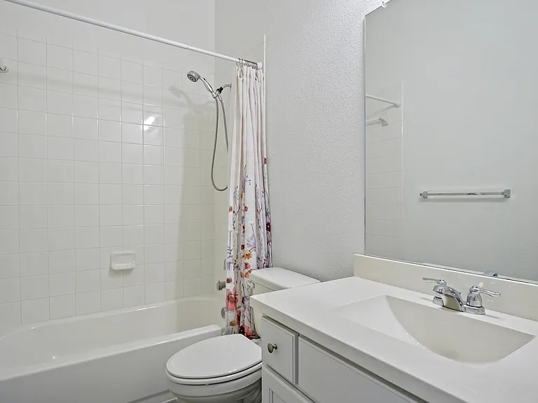 525 Overton Ave — Photo 18