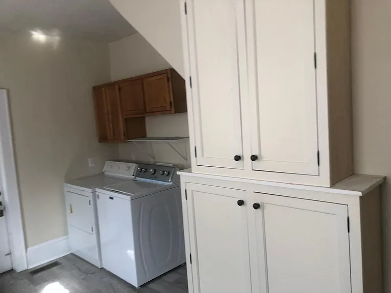 1004 Buffalo St — Photo 6