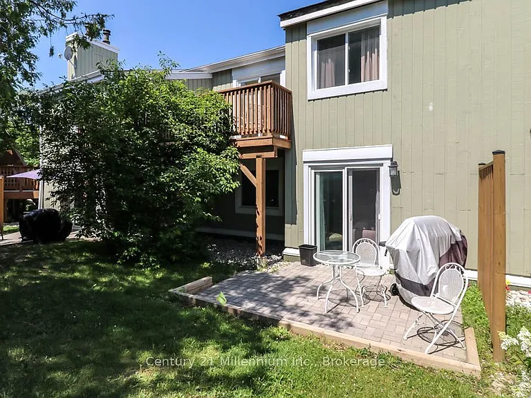 15 Dawson Dr #6 — Photo 20