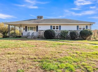 119 Albee Rd, Uxbridge, MA 01569