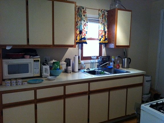 4th image of 866 W Aldine Ave
