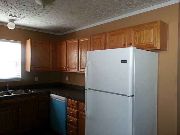New dishwasher Fridge w ice 