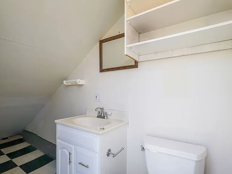 520 Washington St — Photo 17