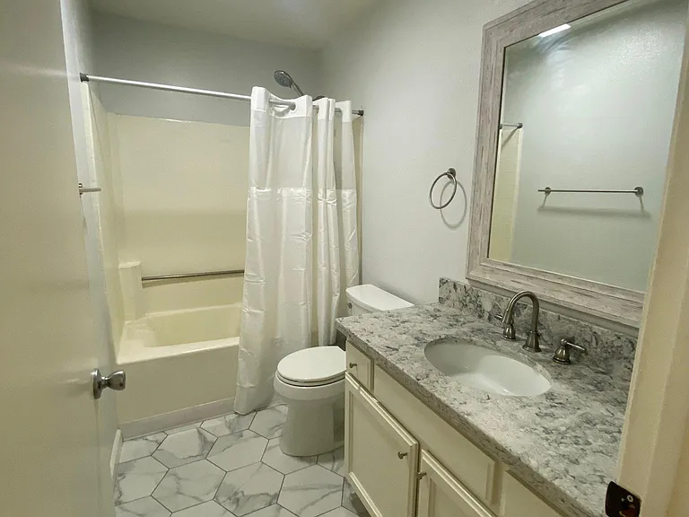 2623 Antonio Dr #304 — Photo 6