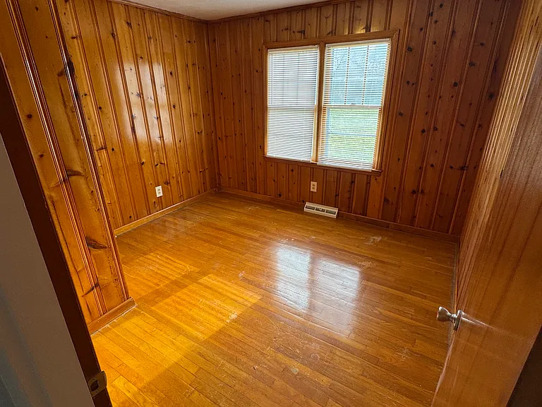 1724 Silver Ln — Photo 15