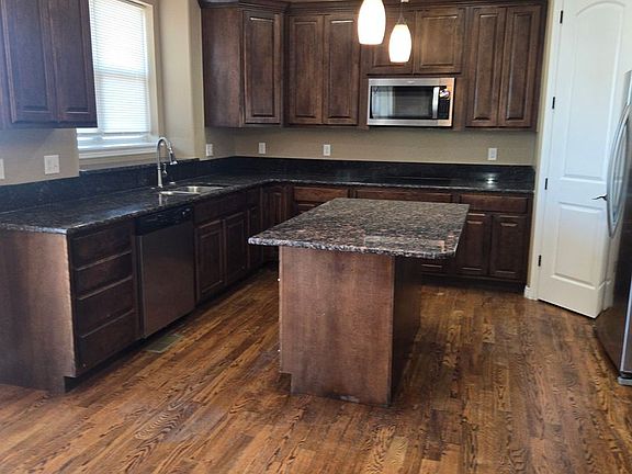 2nd image of 9400 Yucca Way
