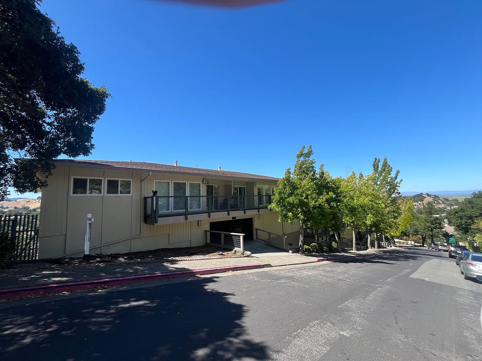 Bella Vista — Photo 2