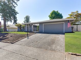 7150 Valley View Dr, Gladstone, OR