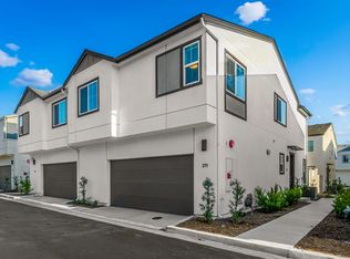 211 Canopy Trails Pl, Fallbrook, CA 92028