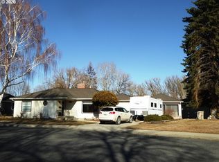 2950 Grandview Dr, Baker City, OR 97814