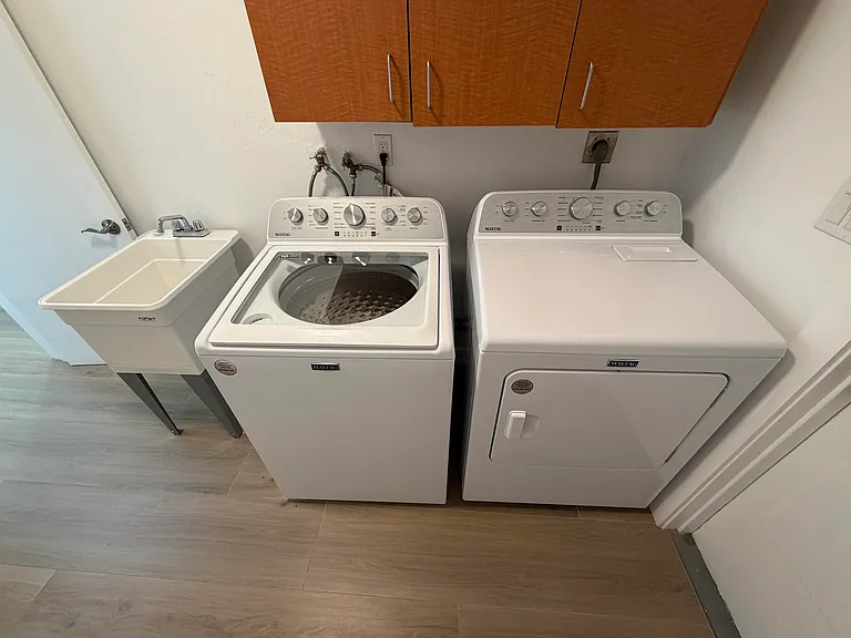 498 W Conference Dr #N — Photo 17