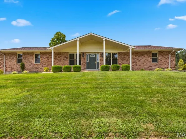 4550 Mattis Rd, Saint Louis, MO 63128