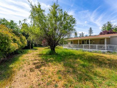 8550 Monument Dr, Grants Pass, OR, 97526