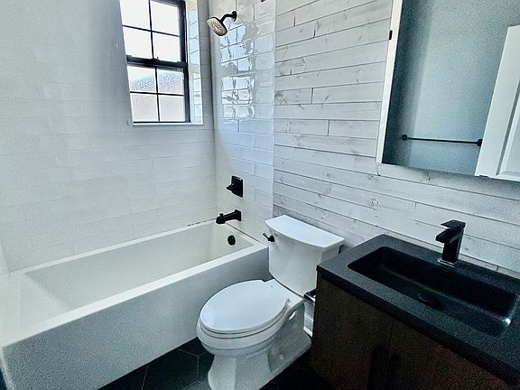 3rd image of 220 Passaic Ave Floor 3