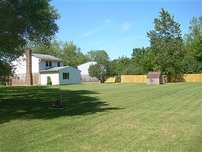 3rd image of 7980 Thistlewood Ct