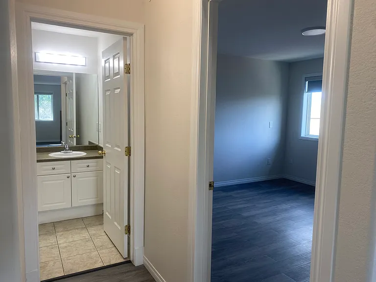 10025 Gordon Ave — Photo 13