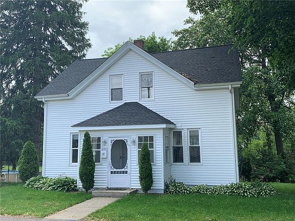 2nd image of 47 Metcalf Ave