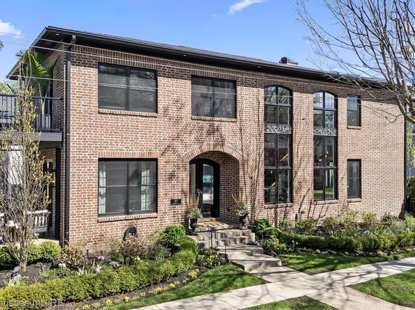 850 Greenwood St, Birmingham, MI 48009