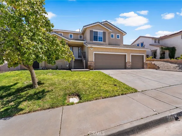 1050 Cactus Dr, Palmdale, CA 93551