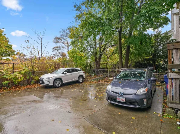 (undisclosed Address), Roxbury, MA 02120