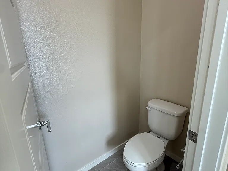 503 Winchester Dr — Photo 31