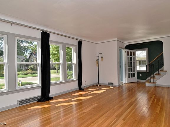 4th image of 3335 Meadowbrook Blvd