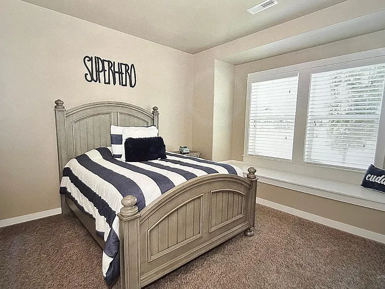 2116 E Melwood St — Photo 14
