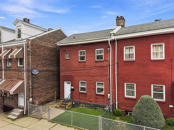 2nd image of 117 44th St