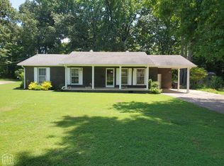 937 Homecrest Dr, Piggott, AR 72454