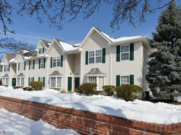 40 Chanda Ct #40, Clifton City, NJ 07012