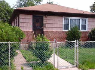 13735 218th St, Laurelton, NY 11413
