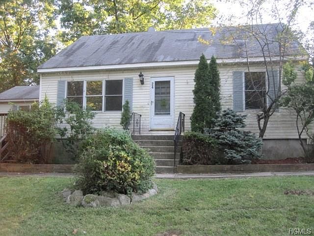 1st image of 24 Hastings Ln