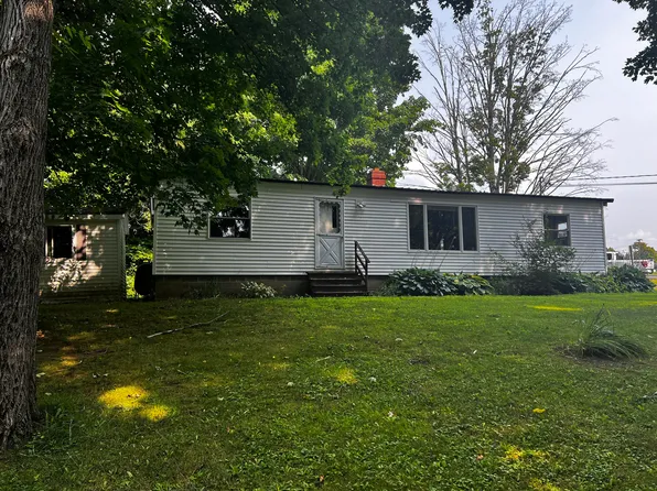 6 Randall Court, Houlton, ME 04730