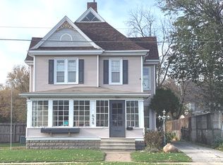 636 W Park Ave, Waterloo, IA 50701
