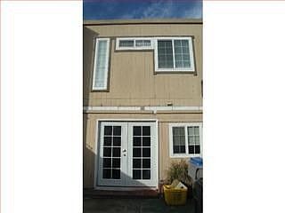 2nd image of 2130 Luz Ave
