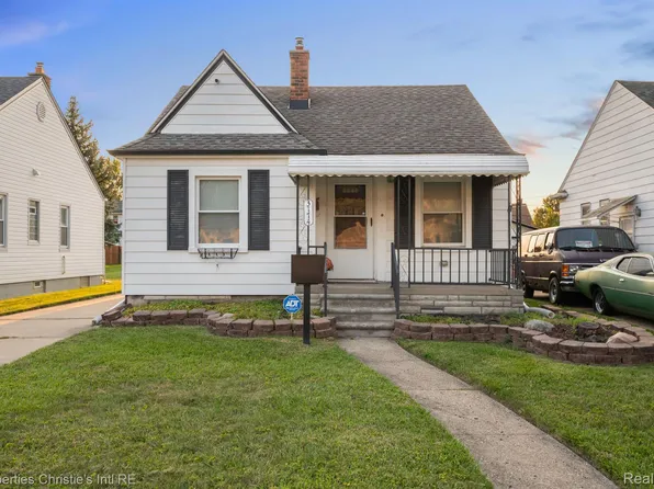 3174 21st St, Wyandotte, MI 48192
