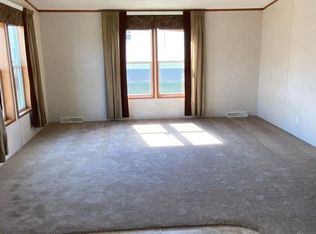 231 G St, Dickinson, ND 58601