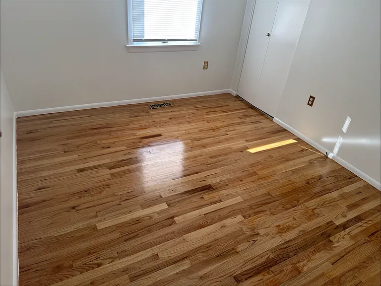 705 Bayberry Rd — Photo 5