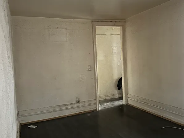 678 Saint Nicholas Avenue E image 2 of 3