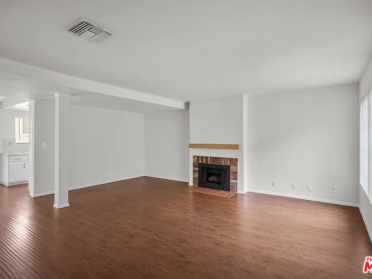 417 N Alhambra Ave #B — Photo 2