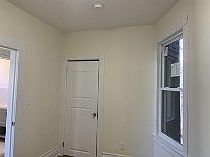 4th image of 402 Halsted St #2R